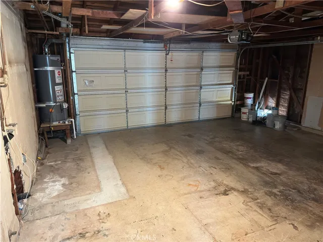 1561 Warwick Avenue, Thousand Oaks, California 91360