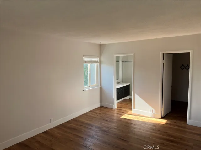 1561 Warwick Avenue, Thousand Oaks, California 91360