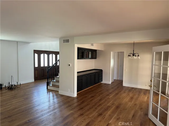 1561 Warwick Avenue, Thousand Oaks, California 91360