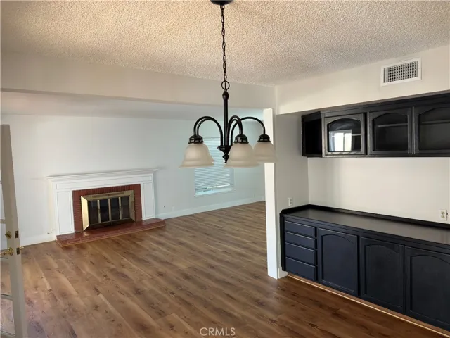 1561 Warwick Avenue, Thousand Oaks, California 91360