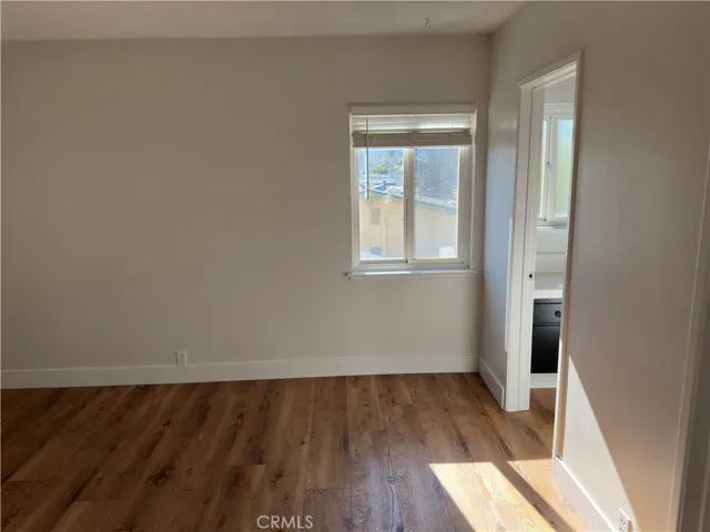 1561 Warwick Avenue, Thousand Oaks, California 91360
