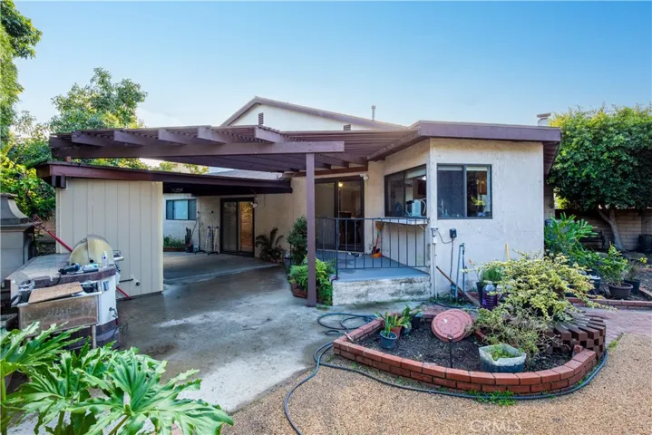 16530 Mount Cook Circle, Fountain Valley, California 92708
