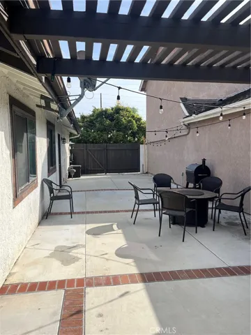 1218 Lake Street, Huntington Beach, California 92648