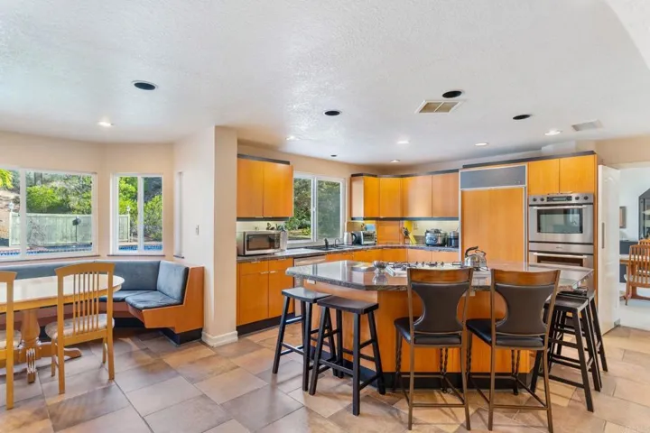 2499 Calle San Clemente, Encinitas, California 92024