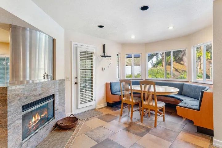 2499 Calle San Clemente, Encinitas, California 92024