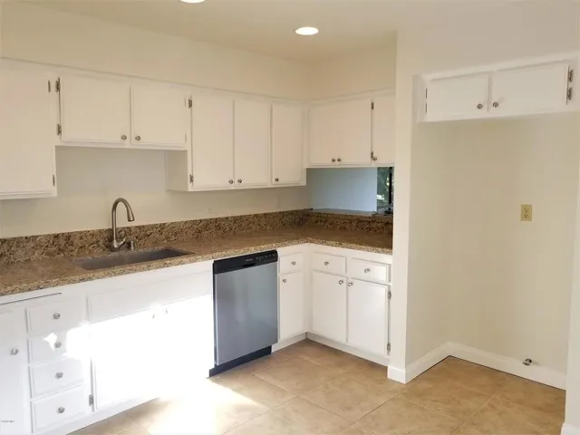 1 Kitchen B