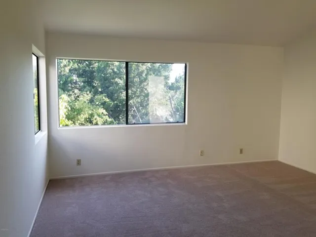 1 Master Bedroom