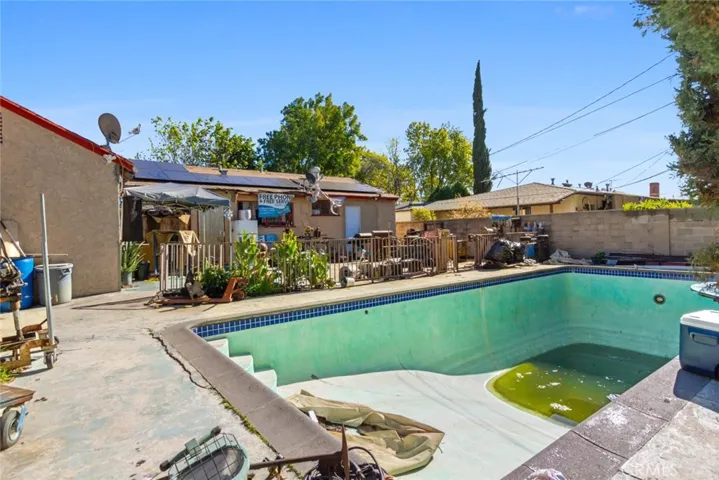 8425 Lennox Avenue, Panorama City, California 91402
