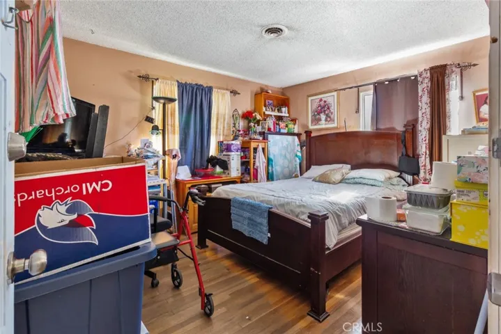 8425 Lennox Avenue, Panorama City, California 91402