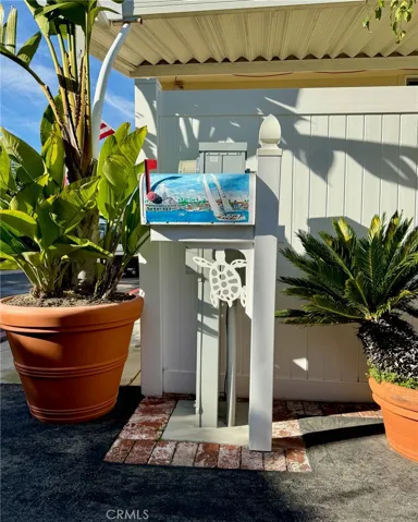 333 Mayflower Drive, Newport Beach, California 92660