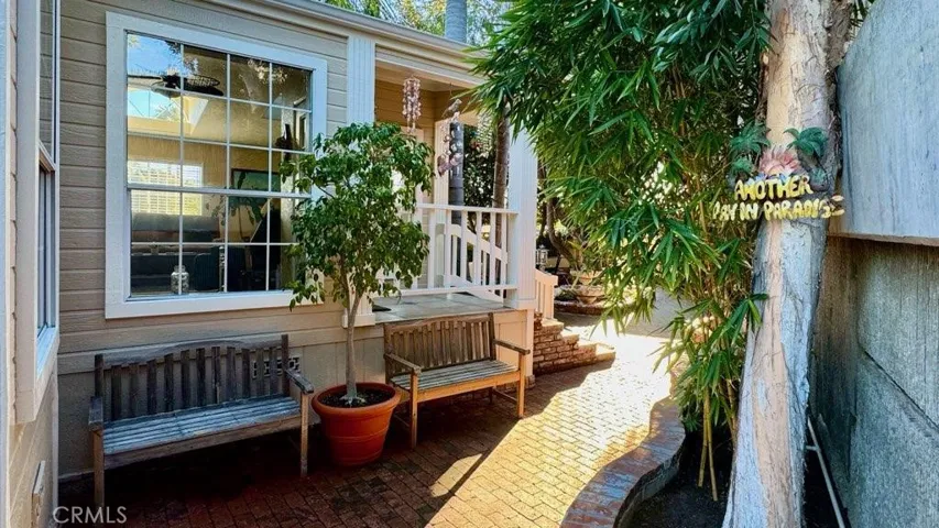333 Mayflower Drive, Newport Beach, California 92660