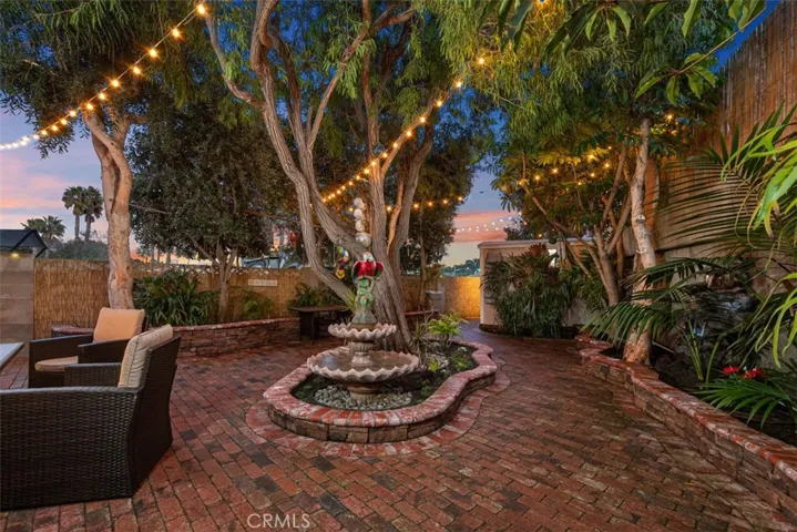 333 Mayflower Drive, Newport Beach, California 92660