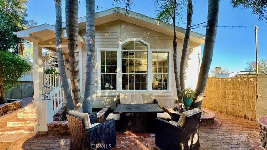 333 Mayflower Drive, Newport Beach, California 92660