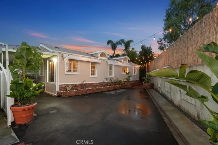 333 Mayflower Drive, Newport Beach, California 92660