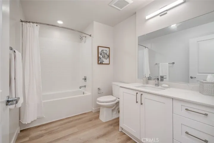2475 Victoria Avenue 305, San Luis Obispo, California 93401