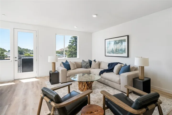 2475 Victoria Avenue 407, San Luis Obispo, California 93401