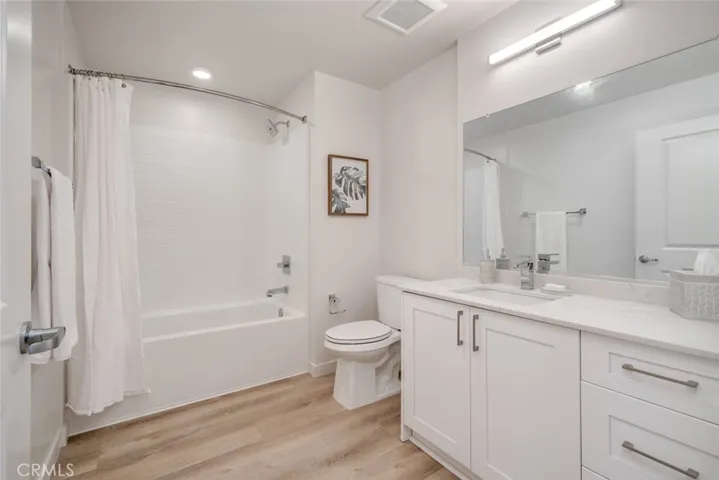 2475 Victoria Avenue 406, San Luis Obispo, California 93401