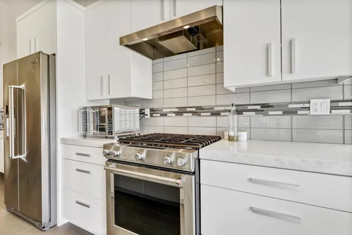 #13 Stainless Range w Convection & Steam