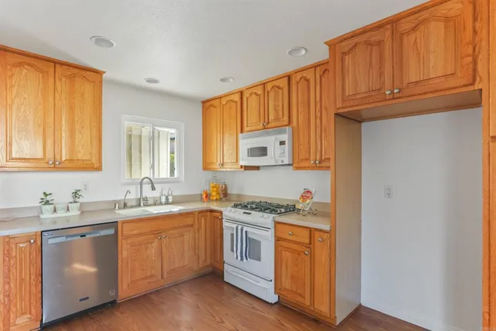 14101 Mazatlan Way, Poway, California 92064