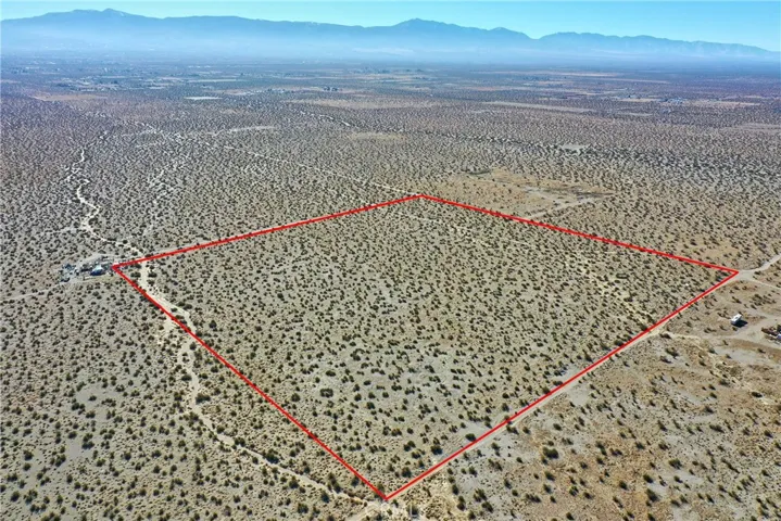 Red property boundary markers are not to be relied on as exact property lines. Buyer to confirm independently.