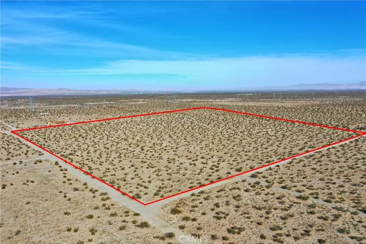 Red property boundary markers are not to be relied on as exact property lines. Buyer to confirm independently.