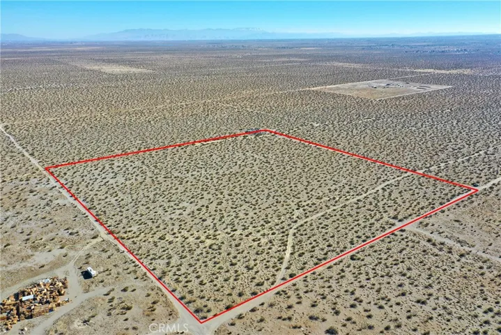 Red property boundary markers are not to be relied on as exact property lines. Buyer to confirm independently.