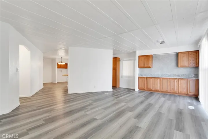 15252 Seneca Road 91, Victorville, California 92392