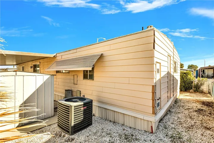 15252 Seneca Road 91, Victorville, California 92392