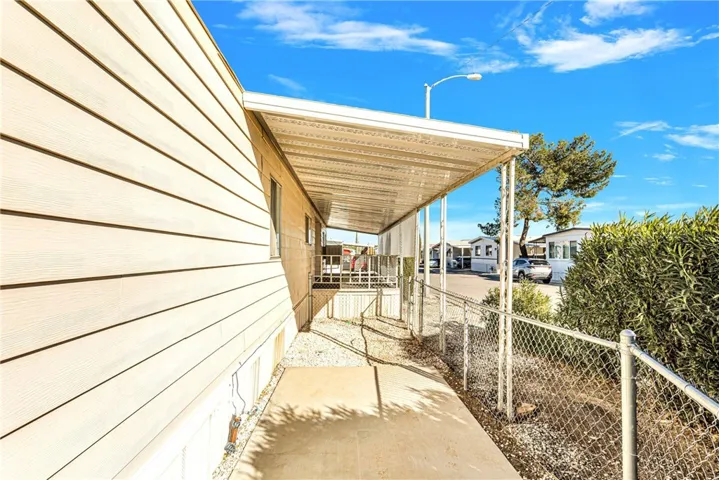 15252 Seneca Road 91, Victorville, California 92392