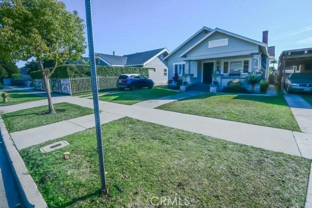 1230 W 50th Street, Los Angeles, California 90037