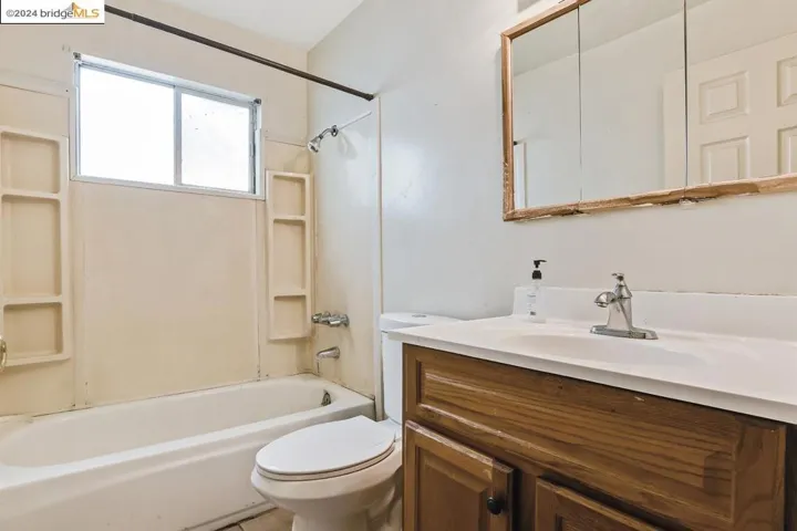 3308 Burton Ave, Pittsburg, California 94565