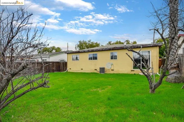 3308 Burton Ave, Pittsburg, California 94565