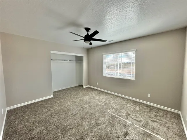9390 7th Street, Phelan, California 92371