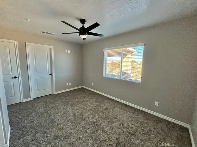 9390 7th Street, Phelan, California 92371
