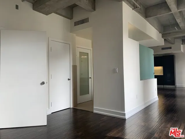 727 W 7th Street 813, Los Angeles, California 90017