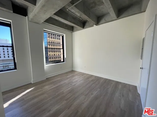 727 W 7th Street 813, Los Angeles, California 90017