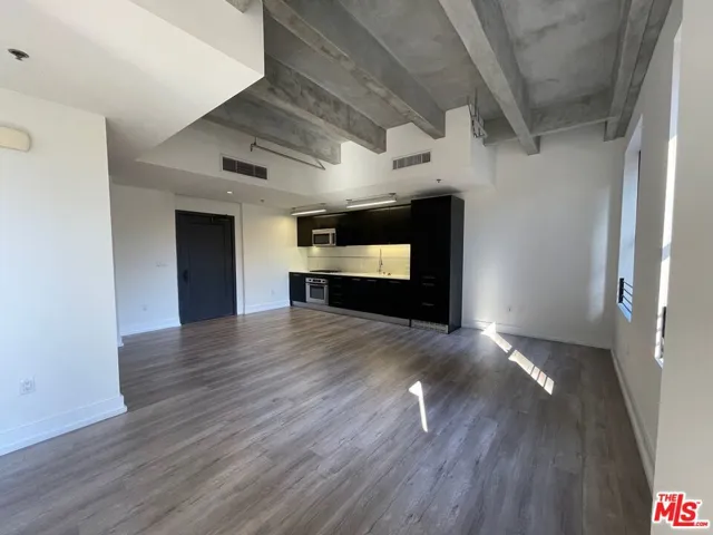 727 W 7th Street 813, Los Angeles, California 90017