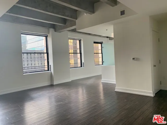 727 W 7th Street 813, Los Angeles, California 90017