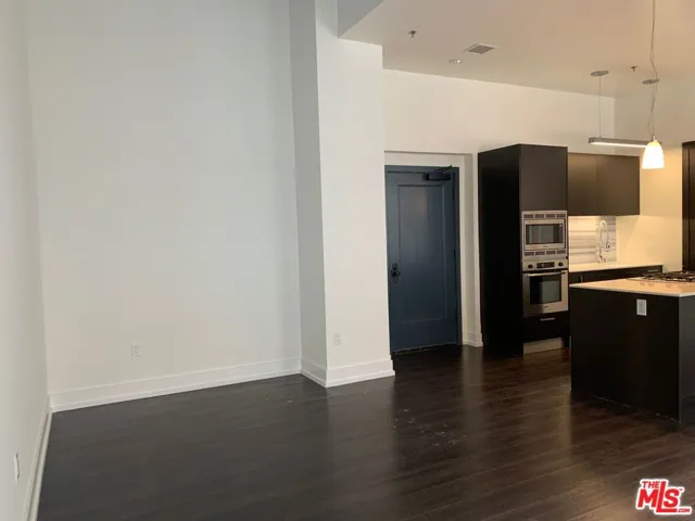 727 W 7th Street 1322, Los Angeles, California 90017