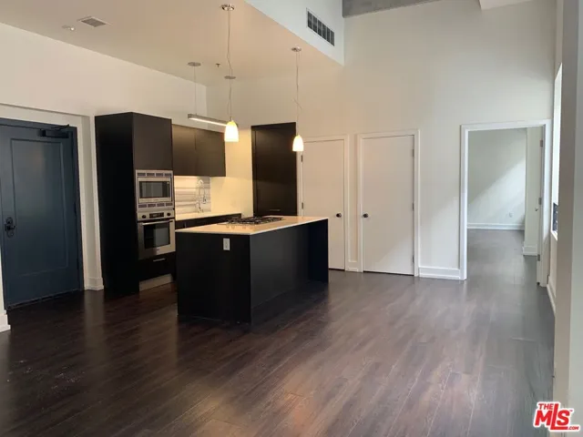 727 W 7th Street 1322, Los Angeles, California 90017