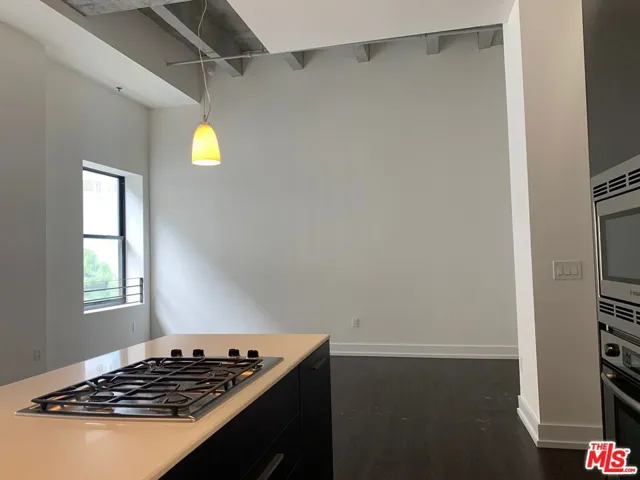 727 W 7th Street 1322, Los Angeles, California 90017