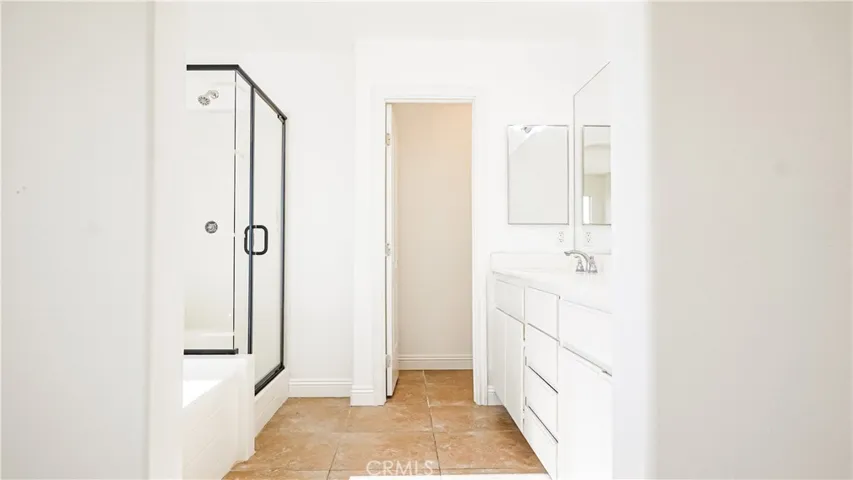 10527 Arlette Court, Adelanto, California 92301
