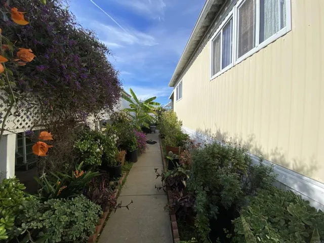4932 Old Cliffs Rd., San Diego, California 92120