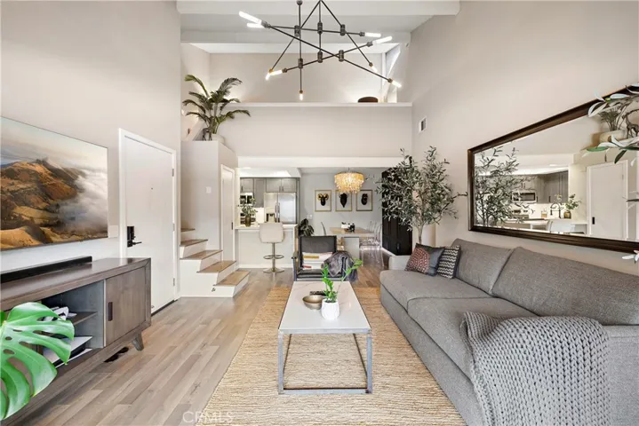36 Town And Country Road, Phillips Ranch, California 91766