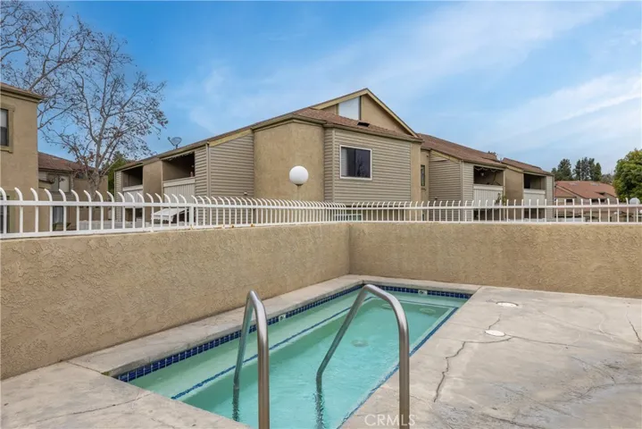 36 Town And Country Road, Phillips Ranch, California 91766