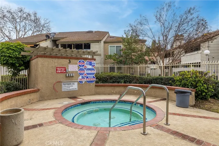 36 Town And Country Road, Phillips Ranch, California 91766