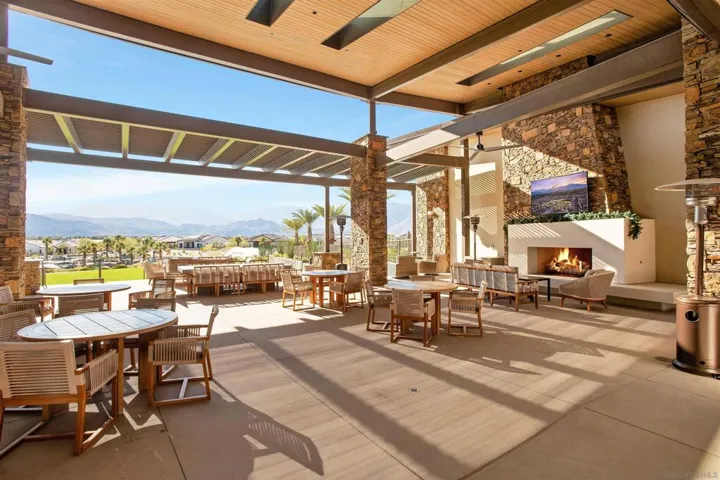 31 Chablis, Rancho Mirage, California 92270