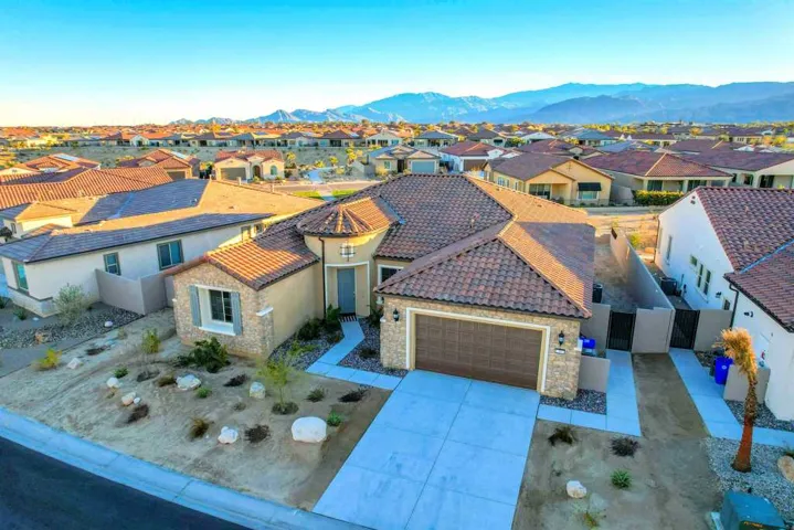 31 Chablis, Rancho Mirage, California 92270