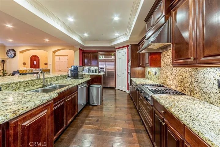 17872 Via Roma, Yorba Linda, California 92886