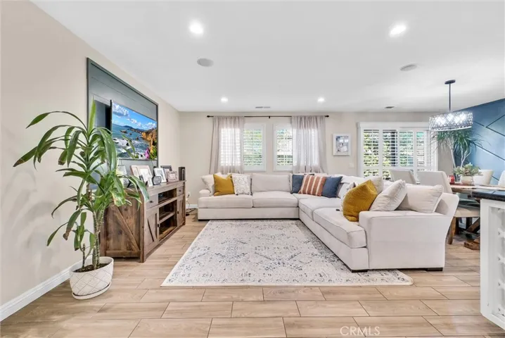 674 Nihal Court, Perris, California 92571